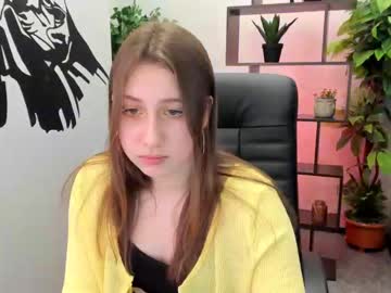 girl Cam Girls Free with kira_wave_