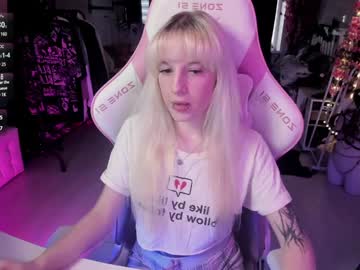 girl Cam Girls Free with rapunzel_cute