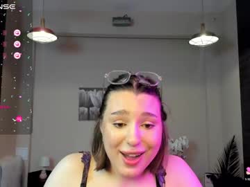 girl Cam Girls Free with kylieeangel