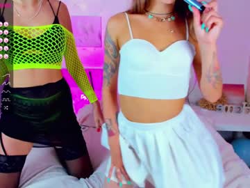 couple Cam Girls Free with annieportman_