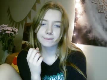 girl Cam Girls Free with lillygoodgirll