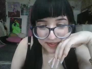 girl Cam Girls Free with roxanneshellokitty