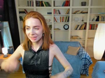 couple Cam Girls Free with kelly_wings