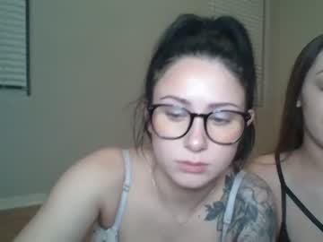 couple Cam Girls Free with rileyxtaylor