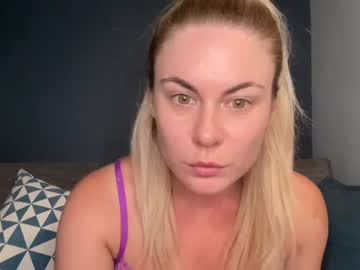girl Cam Girls Free with leannequeen113