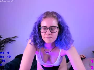 girl Cam Girls Free with evelyn_ray