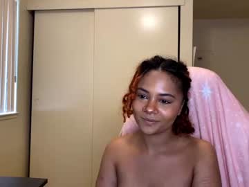 girl Cam Girls Free with zombeeberry
