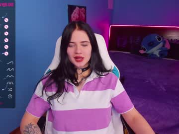 girl Cam Girls Free with evelinameow