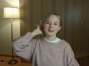 girl Cam Girls Free with katcontrol