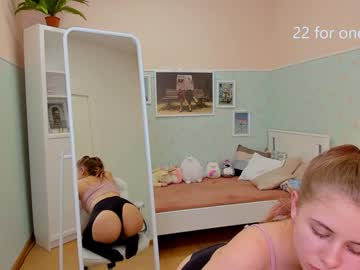 girl Cam Girls Free with andrea_nessen