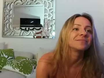 couple Cam Girls Free with linda_luxe
