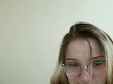 couple Cam Girls Free with liya_still